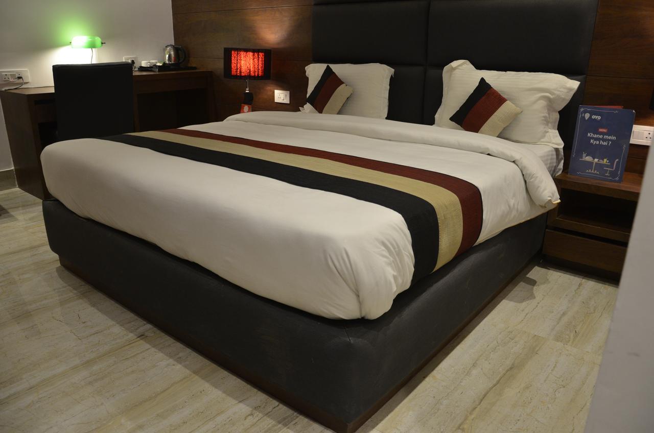 Oyo 1358 Hotel Crossroad Lucknow Dış mekan fotoğraf