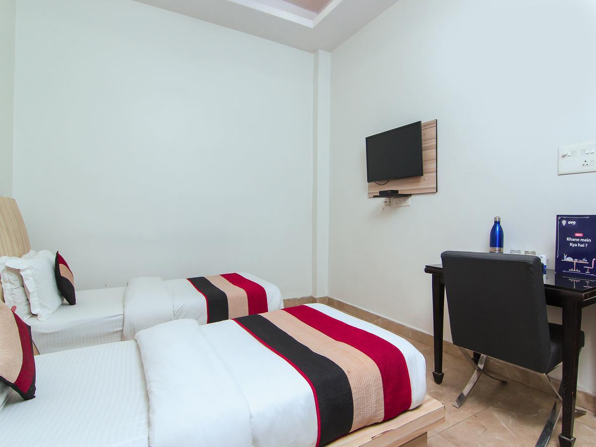 Oyo 1358 Hotel Crossroad Lucknow Dış mekan fotoğraf