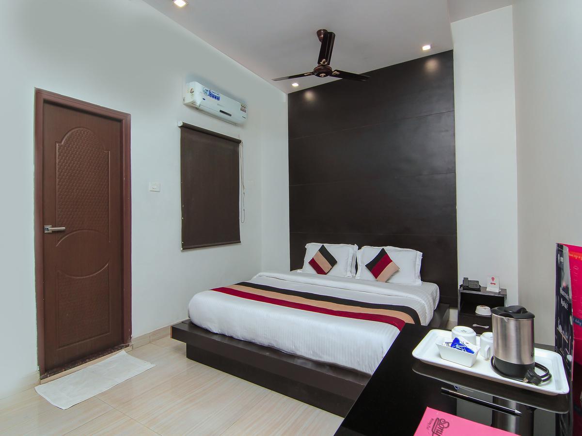 Oyo 1358 Hotel Crossroad Lucknow Dış mekan fotoğraf