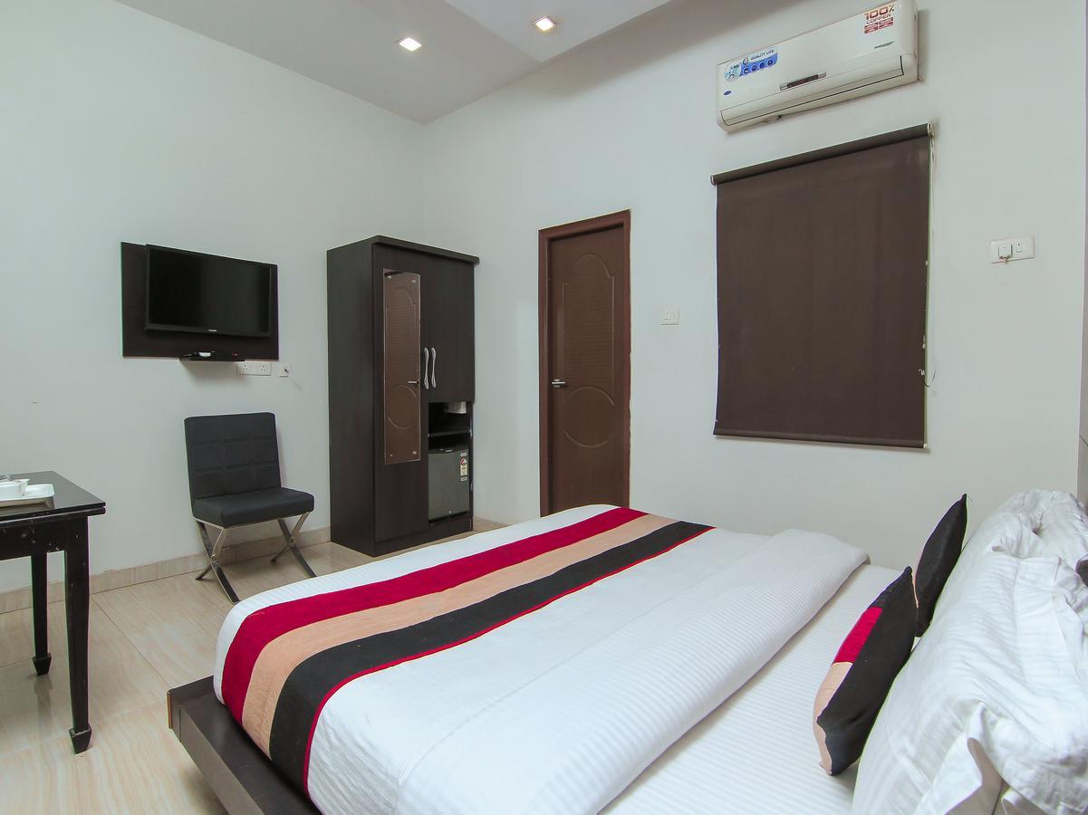 Oyo 1358 Hotel Crossroad Lucknow Dış mekan fotoğraf