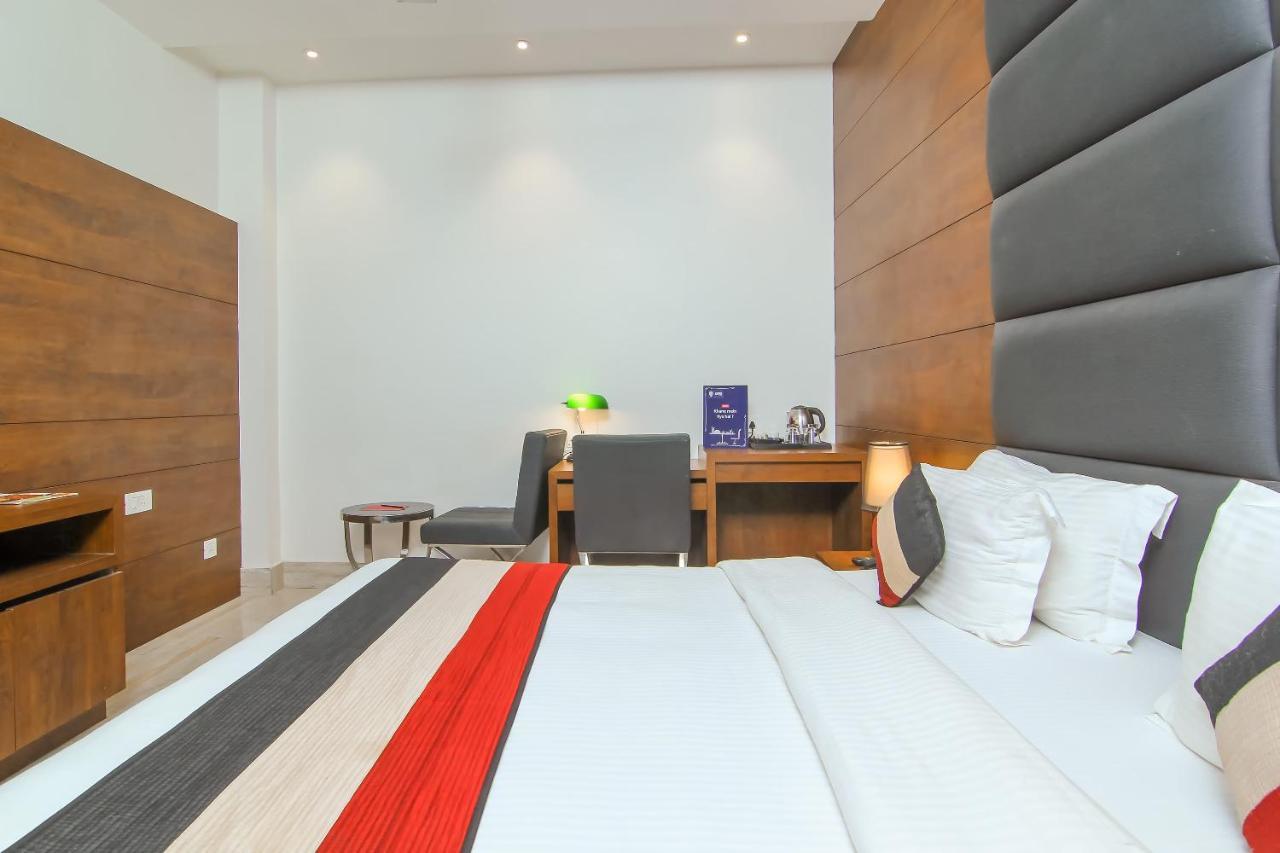 Oyo 1358 Hotel Crossroad Lucknow Dış mekan fotoğraf